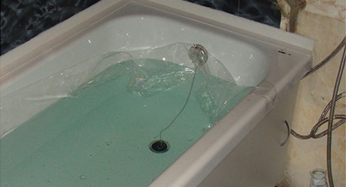 Установкой акрилового вкладыша | Чистые пруды